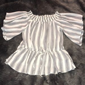 Abercrombie & Fitch off-shoulder top